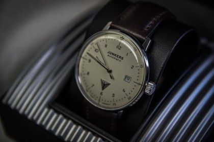 Die besten Junkers Uhren: klassisches Design Logo